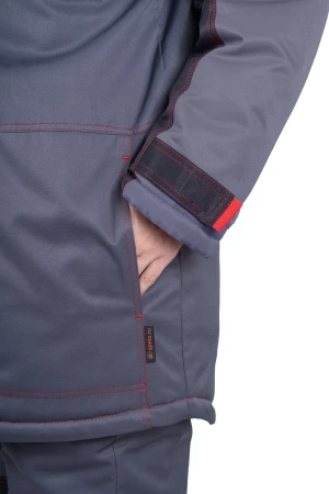 Костюм женский КМ-10 ЛЮКС от пониженных температур воздуха и ветра, механических воздействий и ОПЗ (куртка, брюки), серый/красный/черный Кос 237